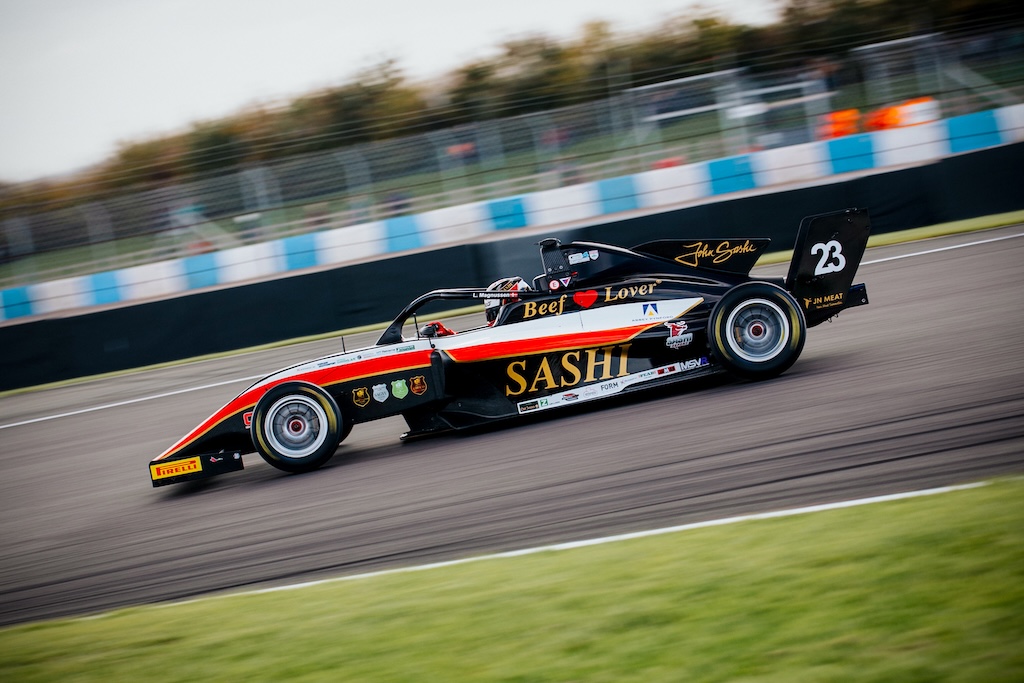 Luca Magnussen tilfreds med debutsæson i formelmesterskab. 
(Foto: Luca Magnussen)